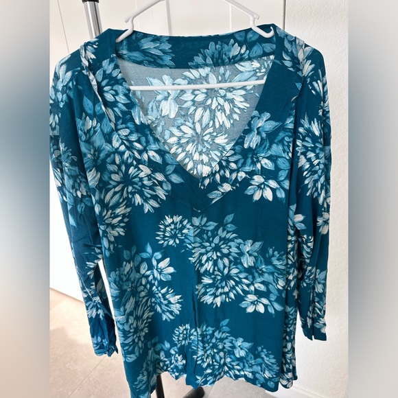 set  5 of blouse, cardigan, T-shirt, jacket size XL. Old Navy,Ruby RD etc. (C11) - Picture 10 of 11